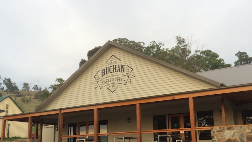 Local timber and rocks have been used in the construction of the Buchan Caves Hotel.