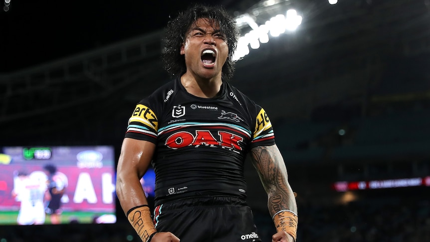 Penrith Panthers thrash the Melbourne Storm to reach fourth-straight NRL  grand final - ABC News
