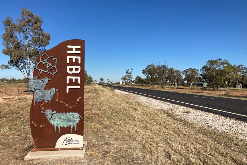 Picture of Hebel town sign.