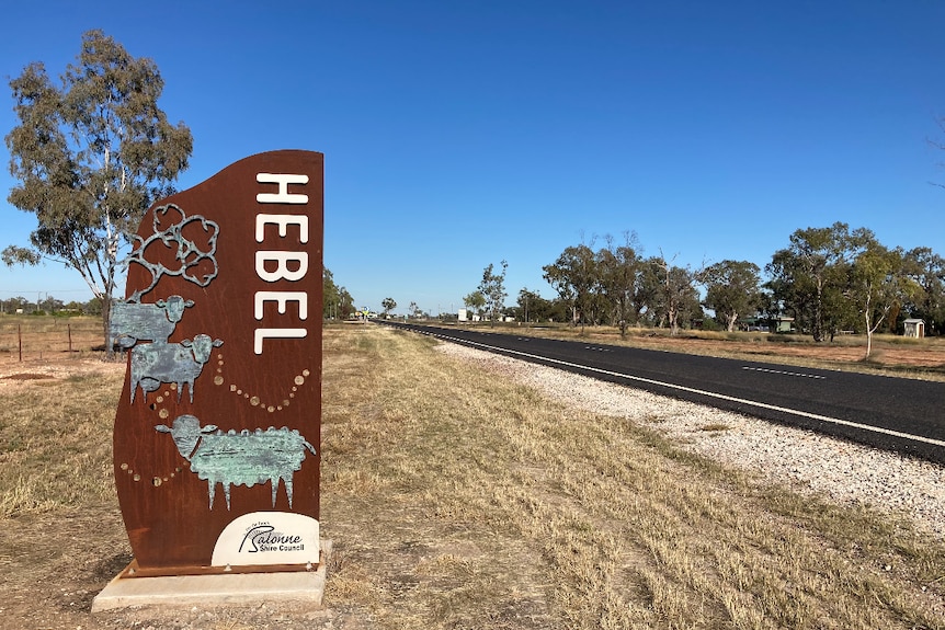 Picture of Hebel town sign.