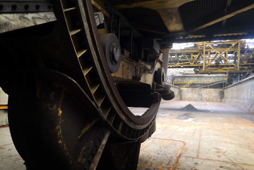 hull of a zinc refinery shed