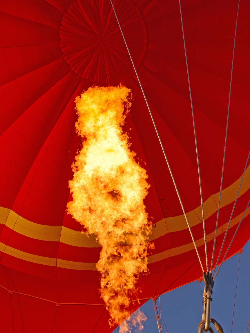 Freak accident draws hot air balloon risk warning