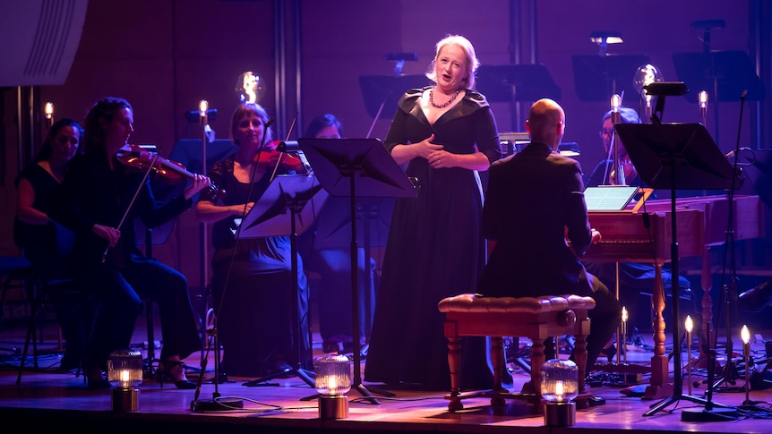 Miriam Allan (soprano) performing alongside Erin Helyard (harpsichord) and members of Cantillation and Orchestra of the Antipodes in Pincghut Opera's, Women of the Pieta. (Supplied: Pinchgut Opera. Photograph: Cassandra Hannagan)
