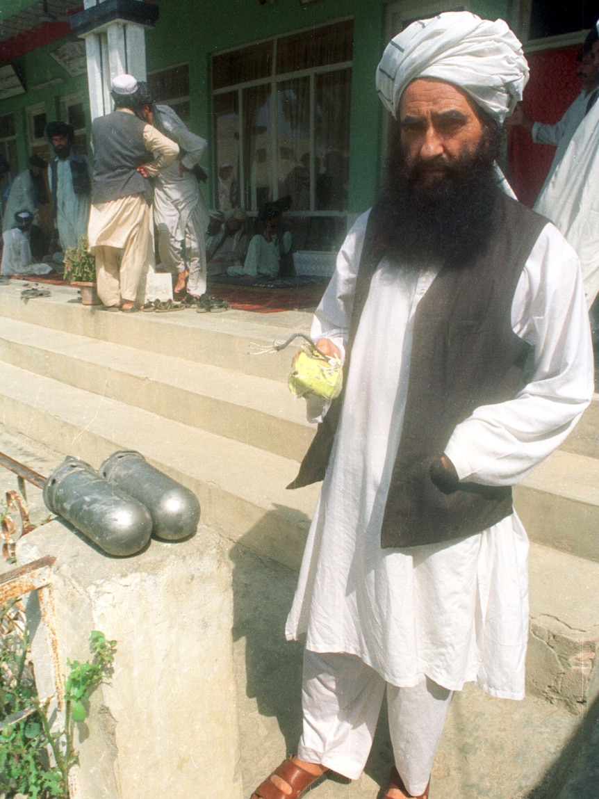 The man behind it all... Jalaluddin Haqqani in 1998