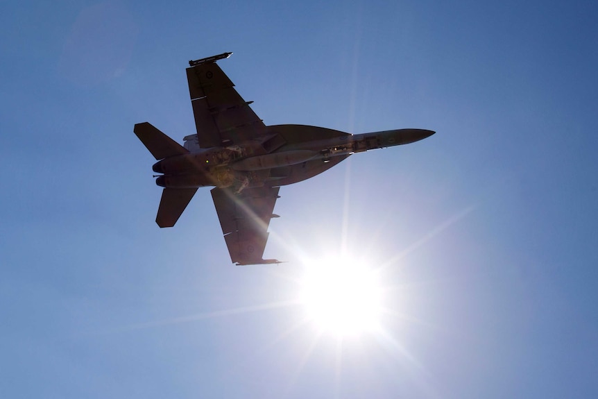 Super hornet returns to base