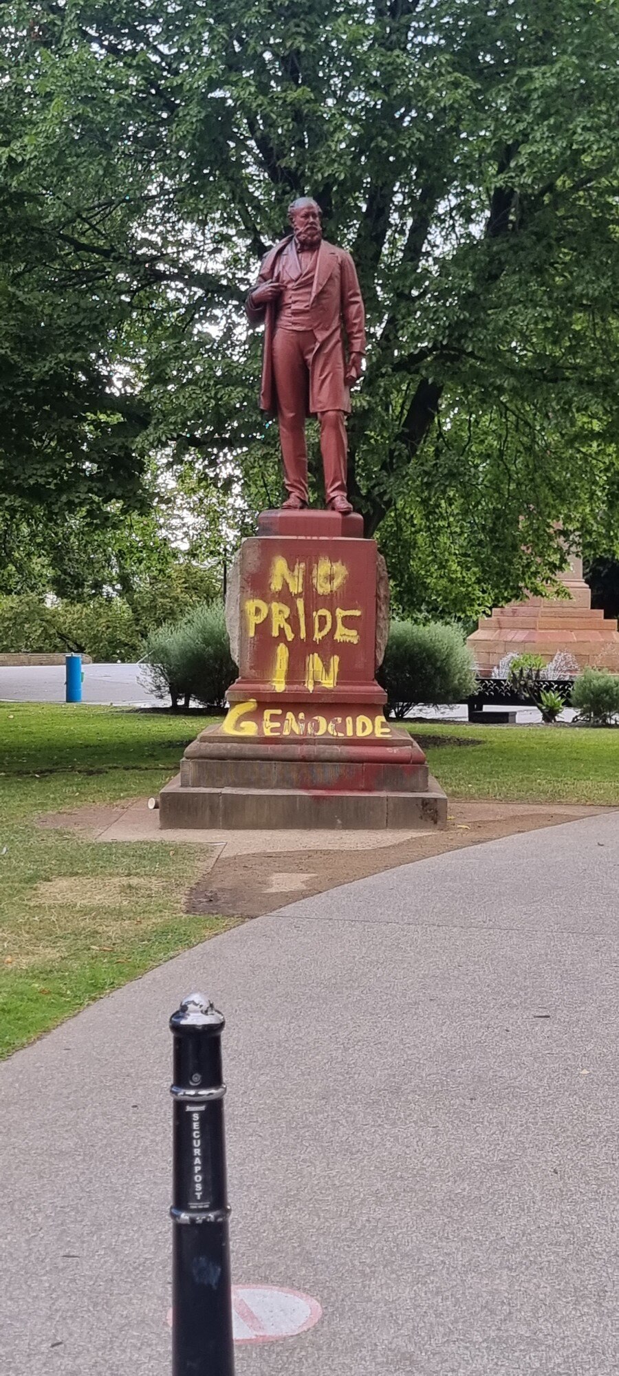 Colonialera William Crowther statue to be removed from Hobart's