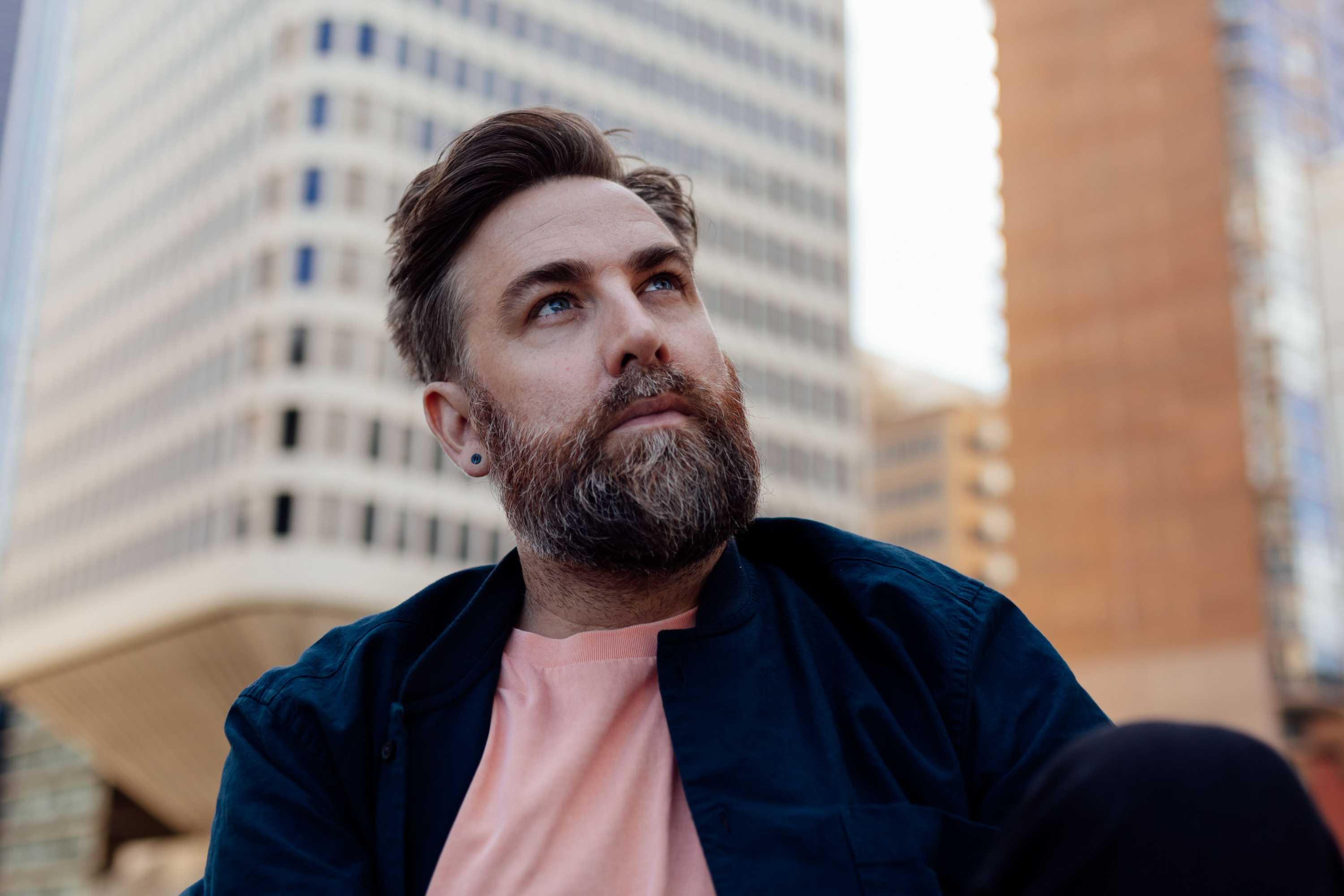 Josh Pyke is out to find happiness - ABC listen