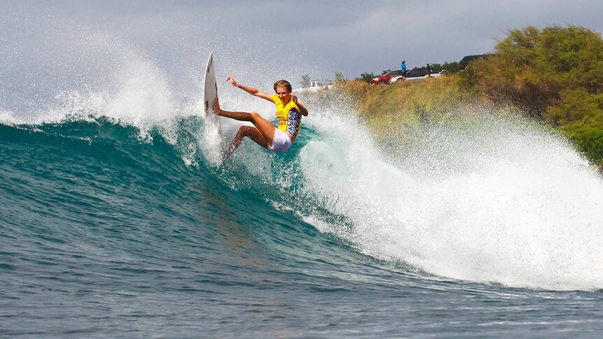 Stephanie Gilmore during round one in Maui