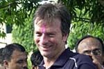 Steve Waugh with Indian kids
