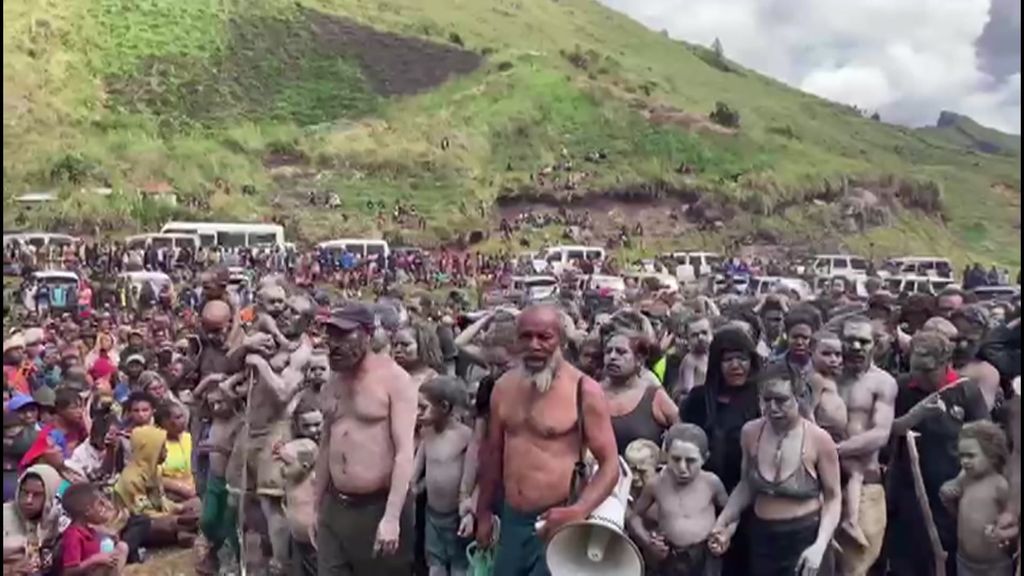 Survivors of PNG landslide mourn those who have died - ABC News