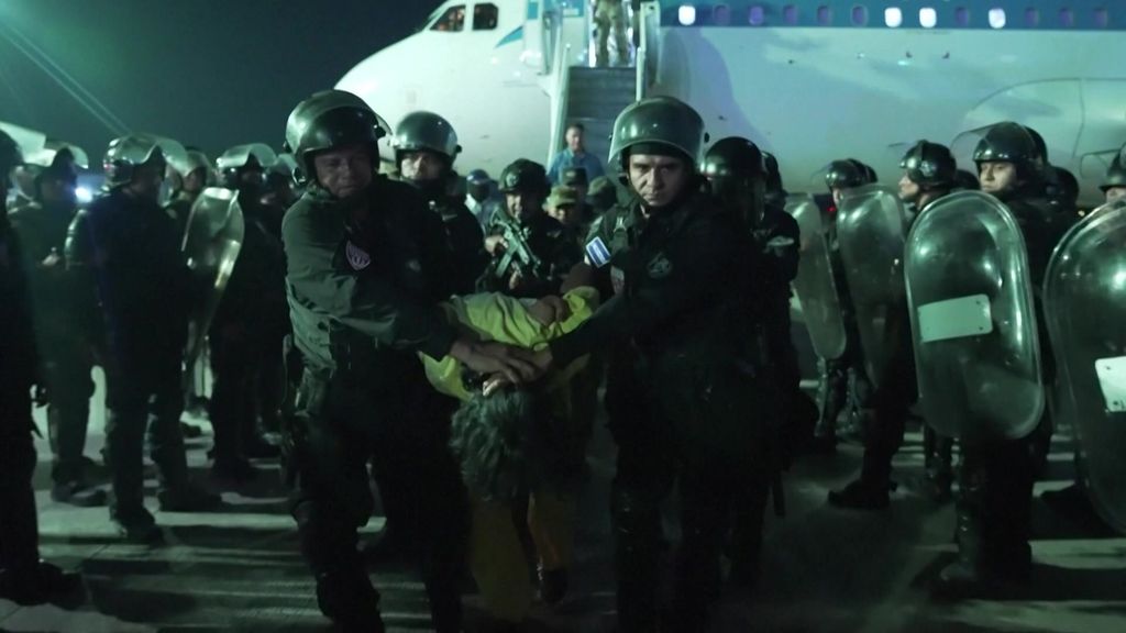 Venezuela receives alleged gang members deported from US - ABC News
