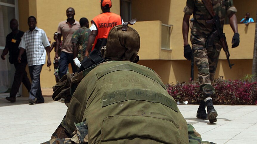 Fighter celebrates Gbagbo's arrest