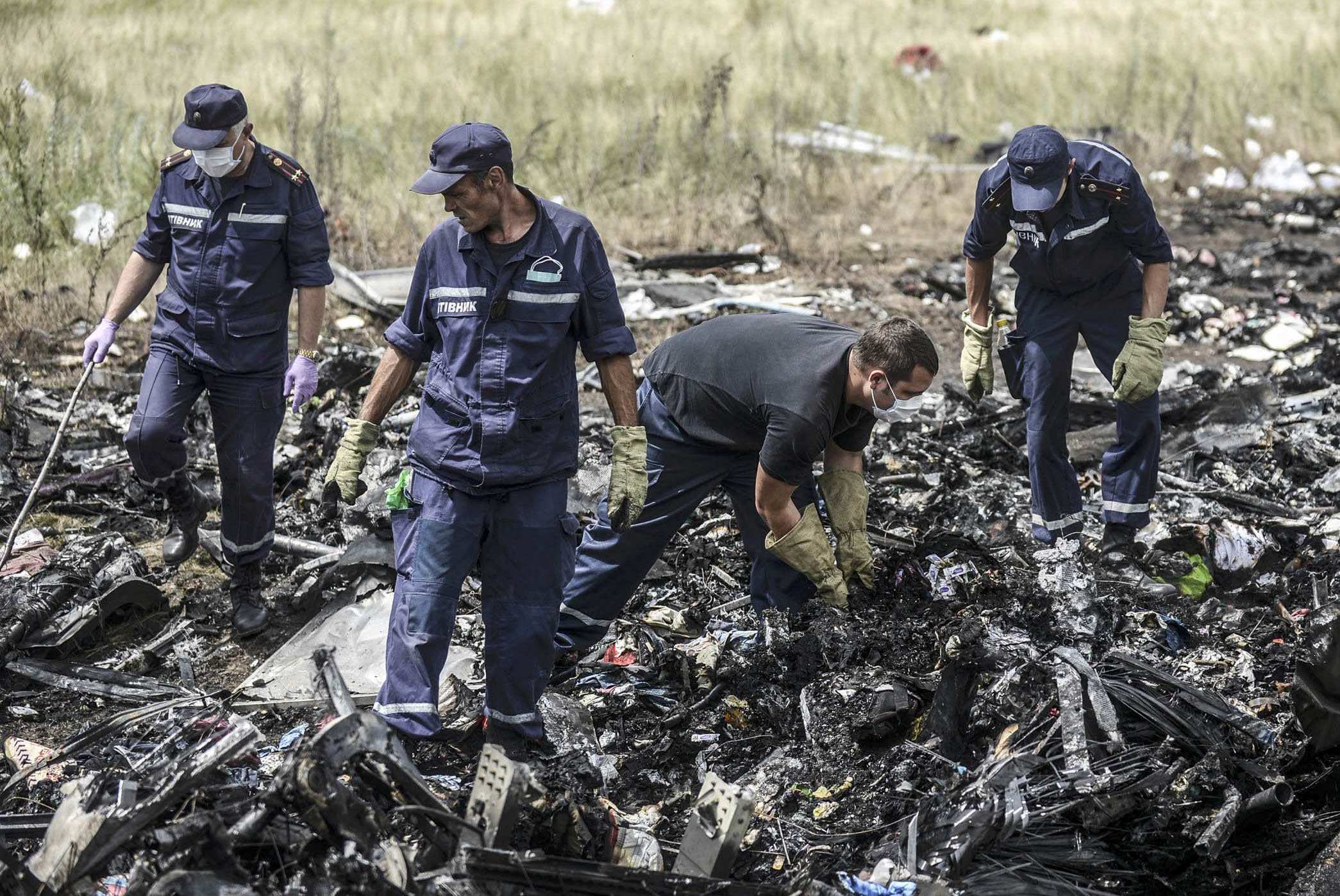 MH17: Prime Minister Tony Abbott Hits Out At 'shambolic' Recovery ...