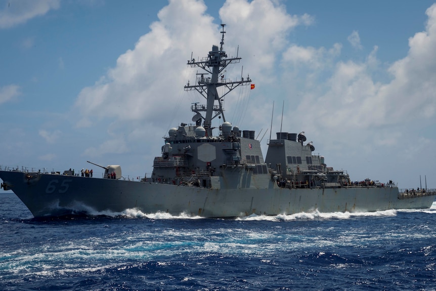 北京称美国海军伯克级驱逐舰DDG-65本福德“未经批准”进入西沙群岛附近水域。