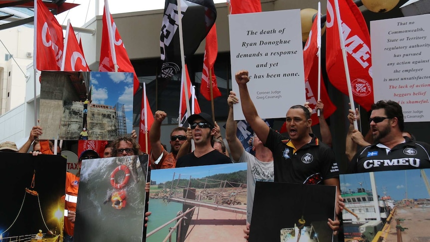 Unions rally against NT Worksafe