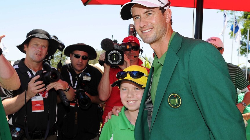 Adam Scott shows off Masters green jacket to fans