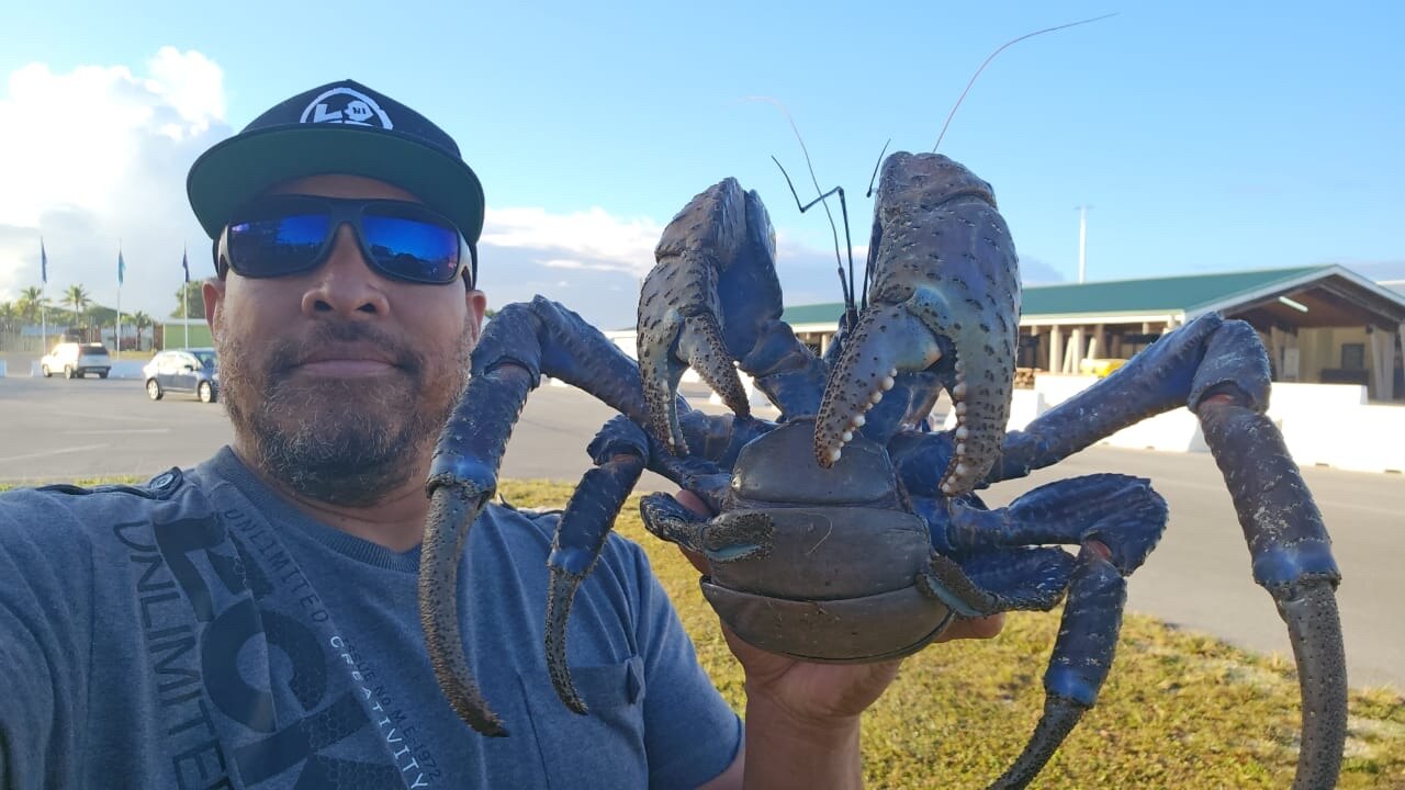 Niuean vlogger Jay Hekau spotlights family and life on the rock