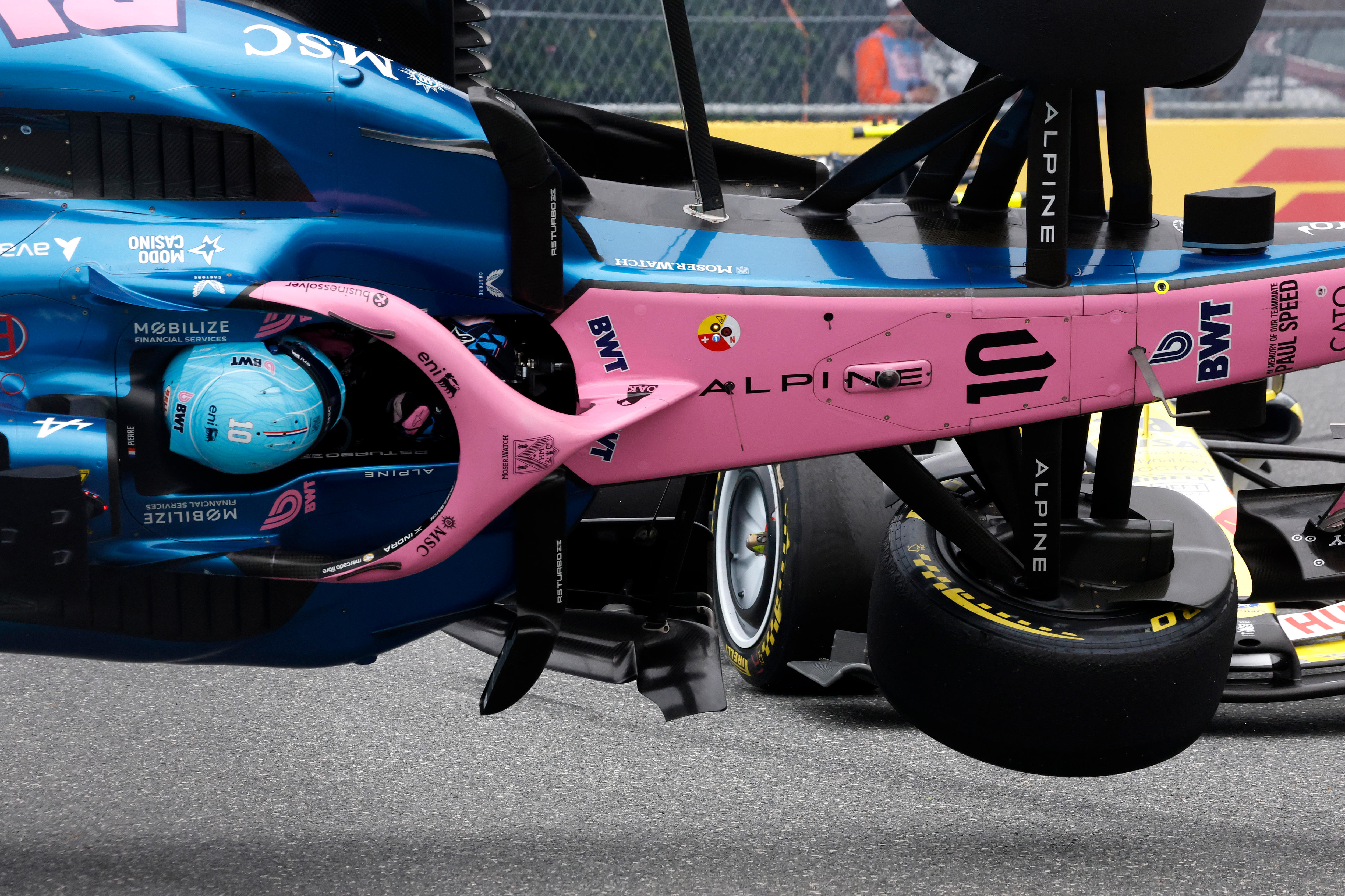 Live: F1 car flips during crash, three-way battle for lead in Miami