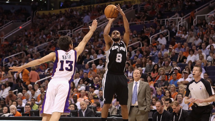 Patty Mills playing for the San Antonio Spurs