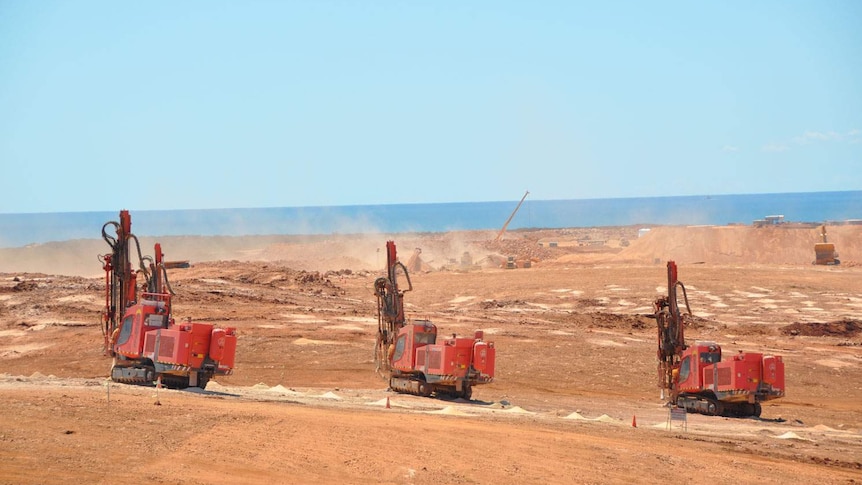 Machines work on a gas project