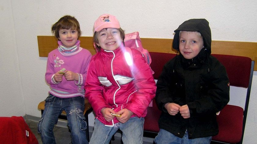 Anna-Bell, Anna-Lena and Mika, who were on their way to Africa