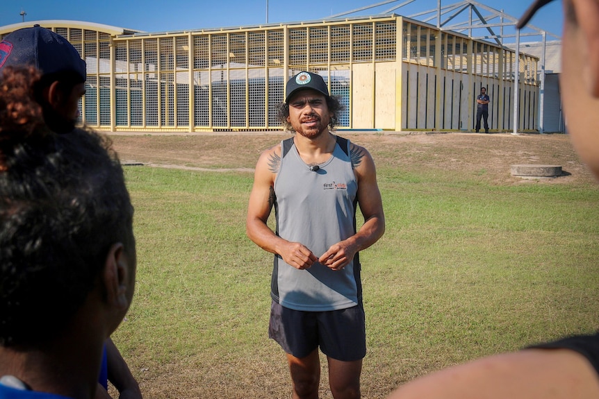 Cyril Rioli talking to Don Dale football team