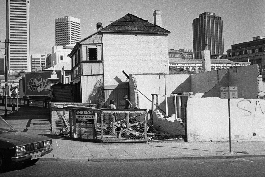 Old house being demolished on the corner of Beaufort and Roe Streets, Perth, ca. 1985