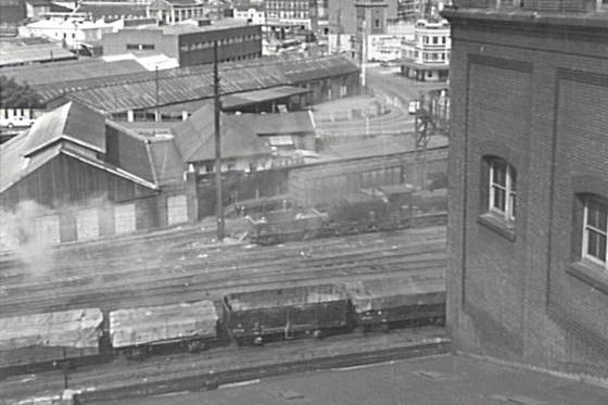 Czarno-białe zdjęcie Sydney z lat 60.