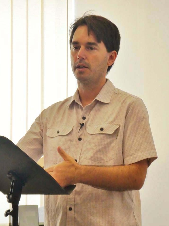 Fraser Coast Mayor Deputy Mayor George Seymour speaks before at a lecturn at Fraser Coast Libraries on February 6, 2018.