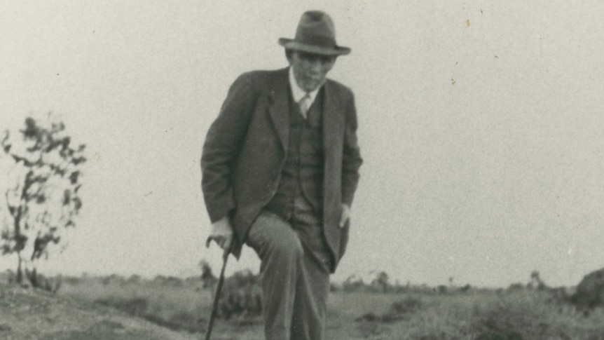 Sidney Kidman at Salisbury bore. Circa 1928.
