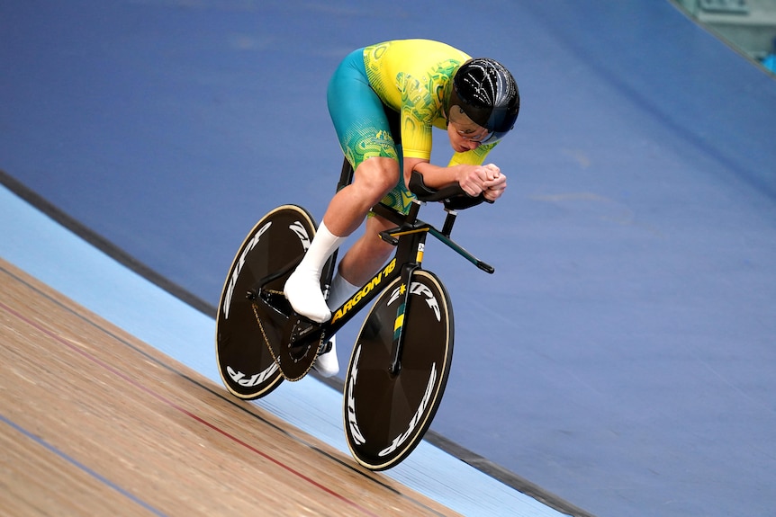 James Moriarty on the pursuit bars