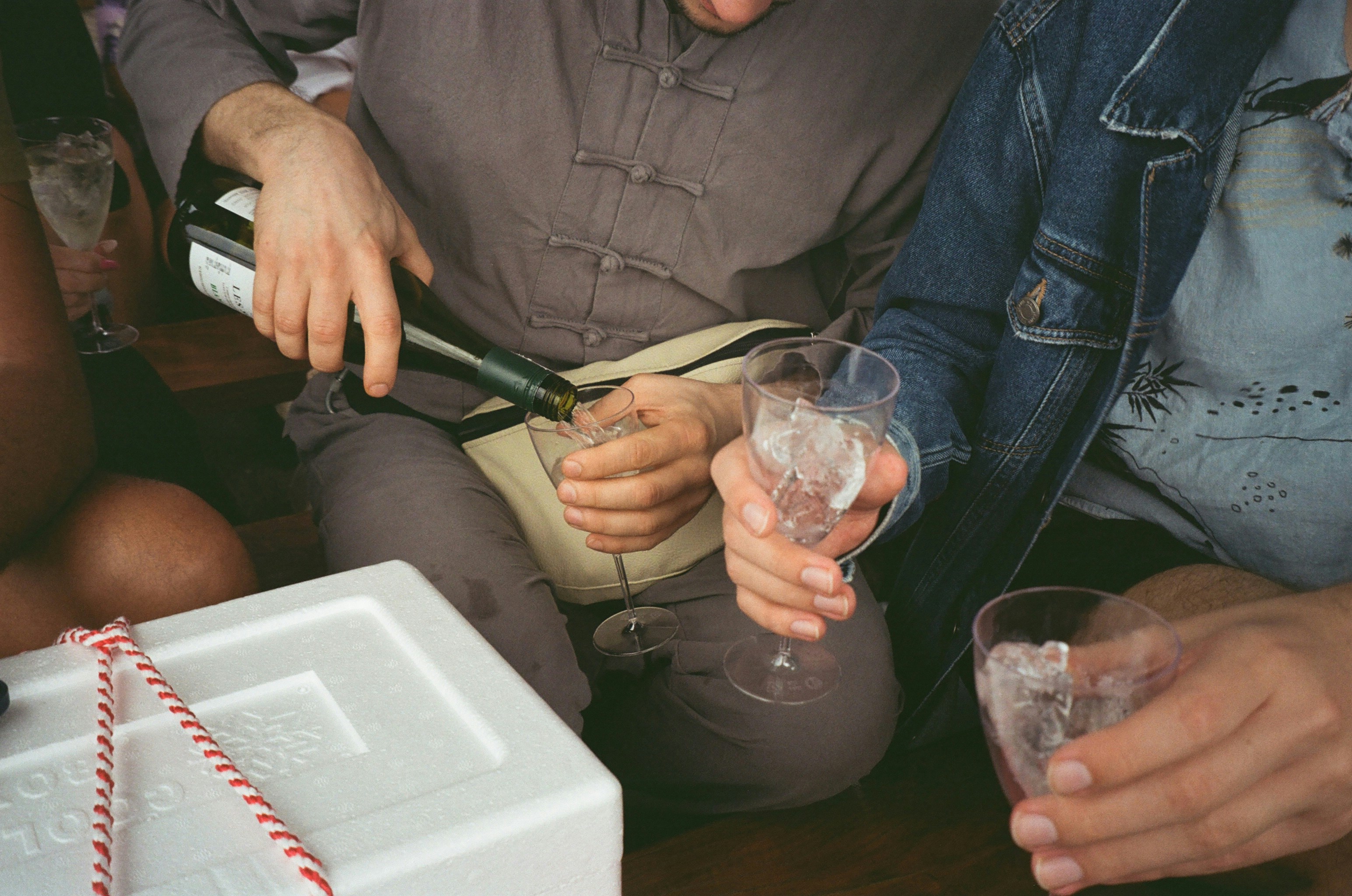 abc.net.au - Debra Killalea - Australians are drinking less, except one age group