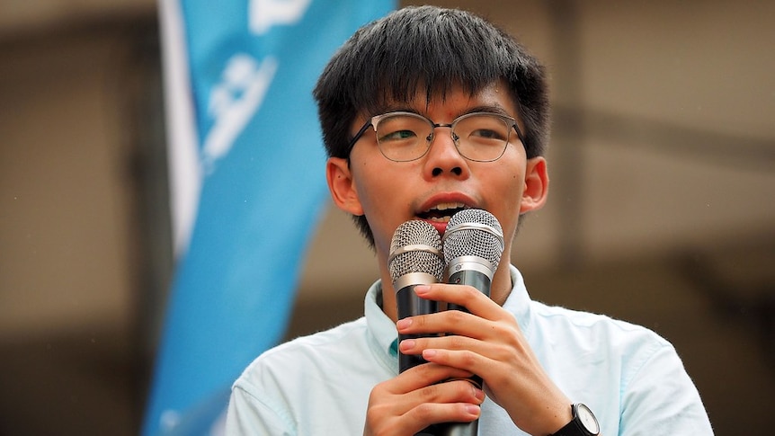 有学者认为蔡英文在香港问题上过于小心。