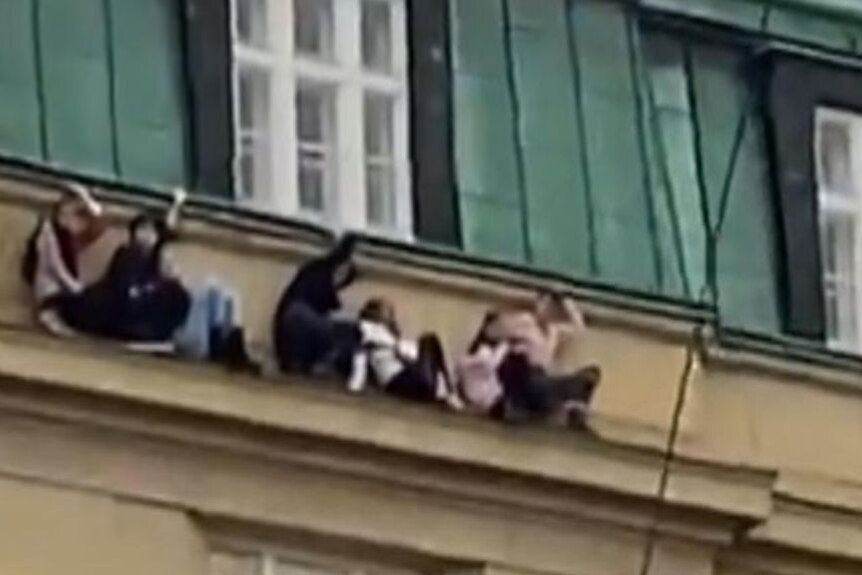 Prague university shooting leaves 14 dead