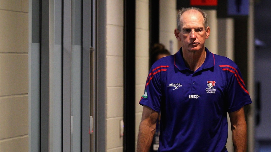 Knights coach Wayne Bennett says he is not distracted by club ownership saga