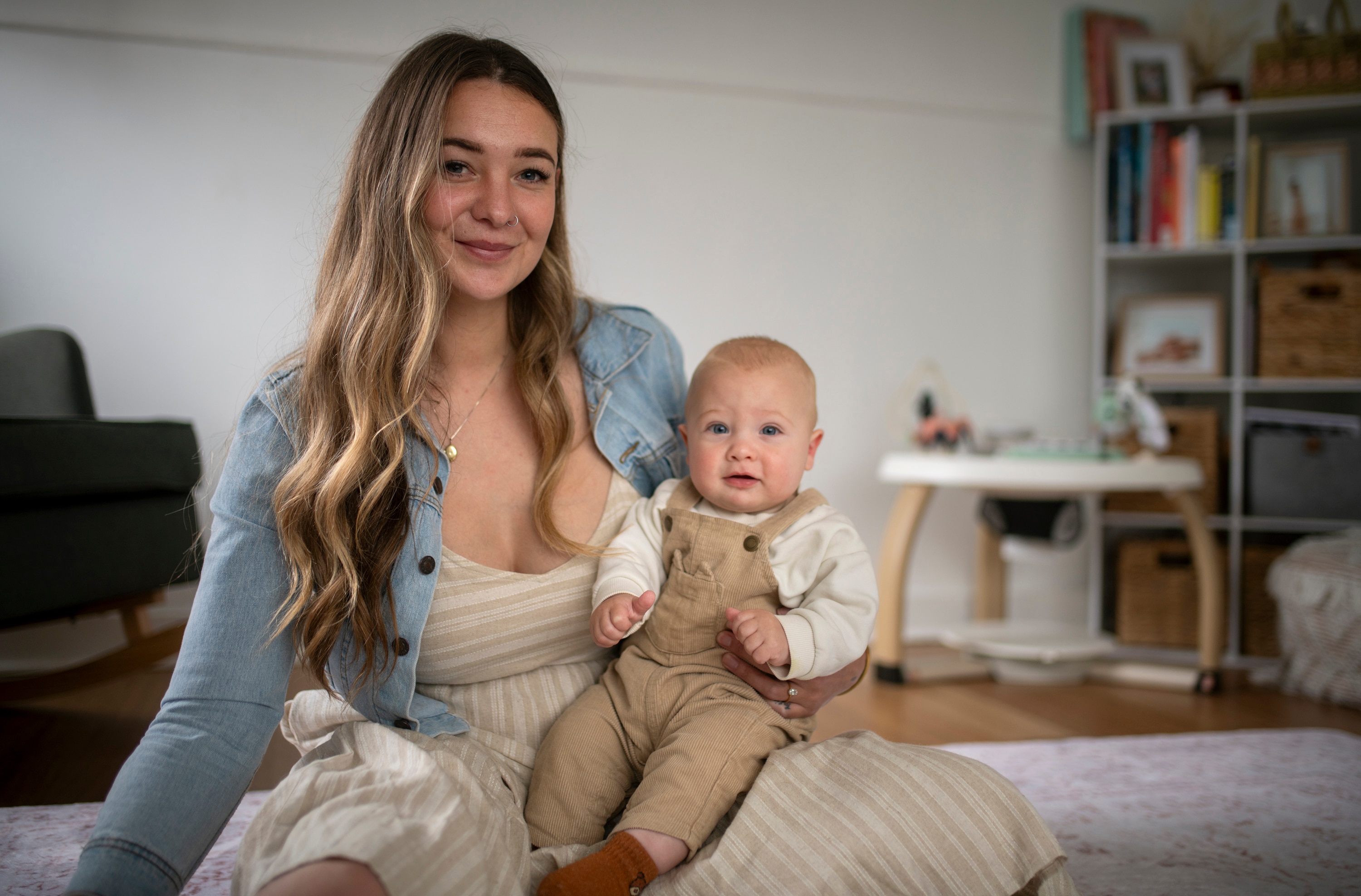 Tasmania explores homebirths, AMA says focus should be making hospitals comfortable