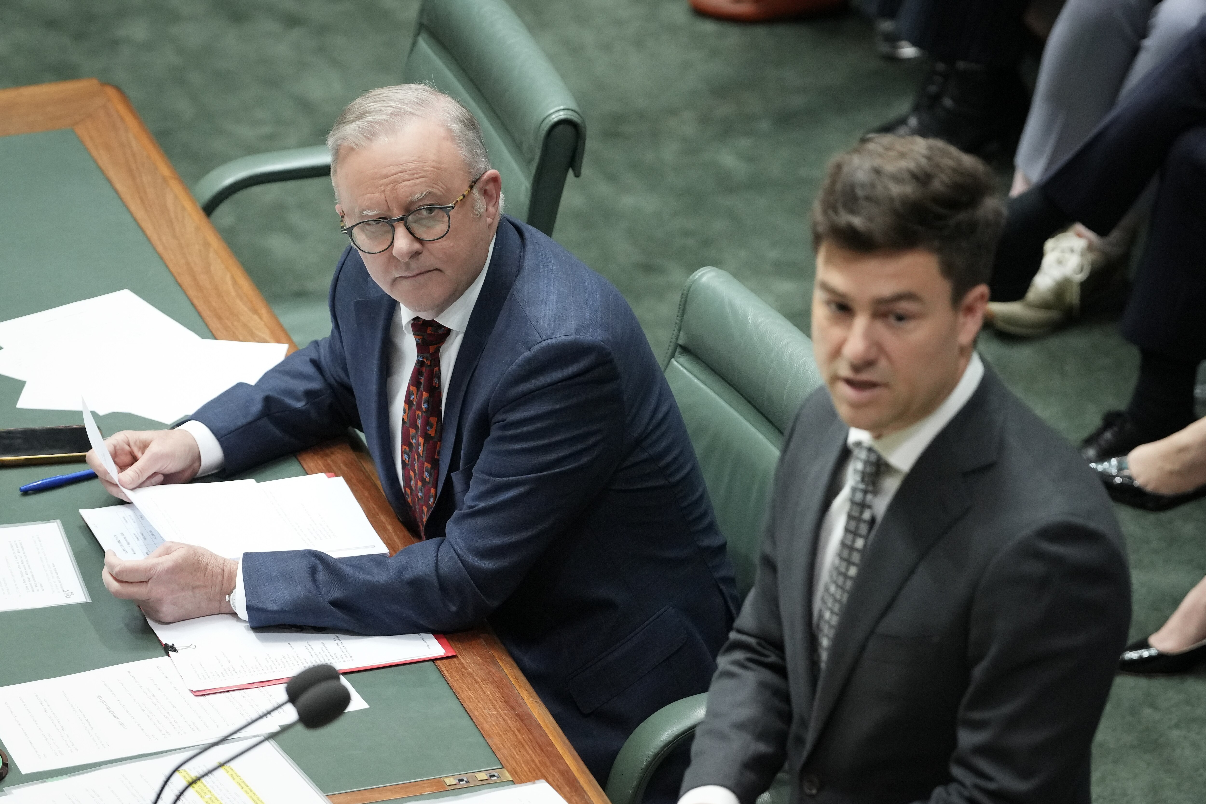 Anthony Albanese watches Sam Rae during QT