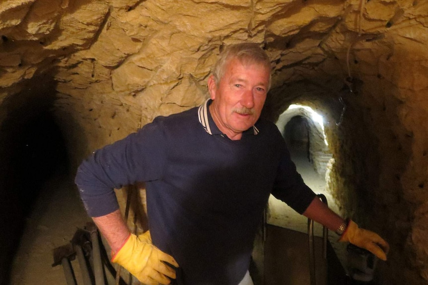 John Edwards, is a retired plumber who describes himself as a 'lifestyle' opal miner.
