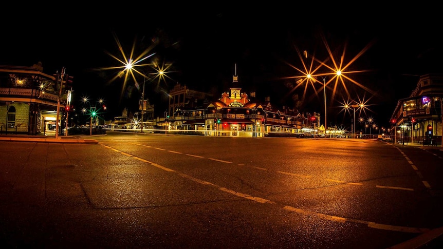 Image of the Exchange Hotel at night in Kalgoorlie, Western Australia.