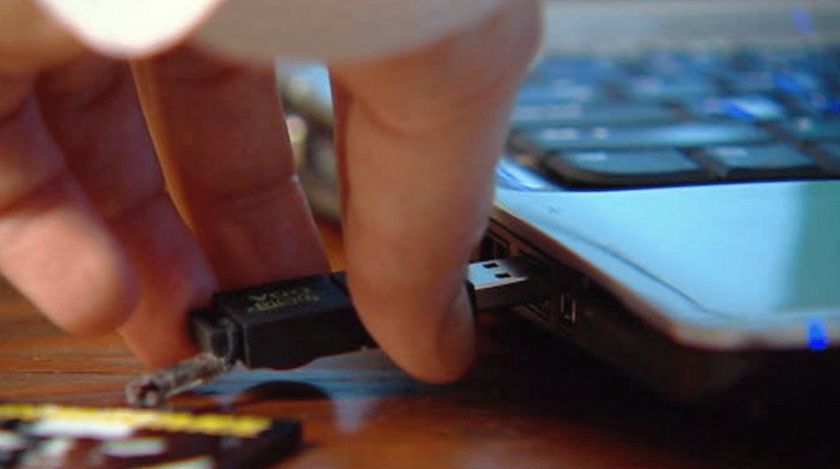 Japanese worker loses USB containing Amagasaki citizenry's personal data  during night on the town - ABC News