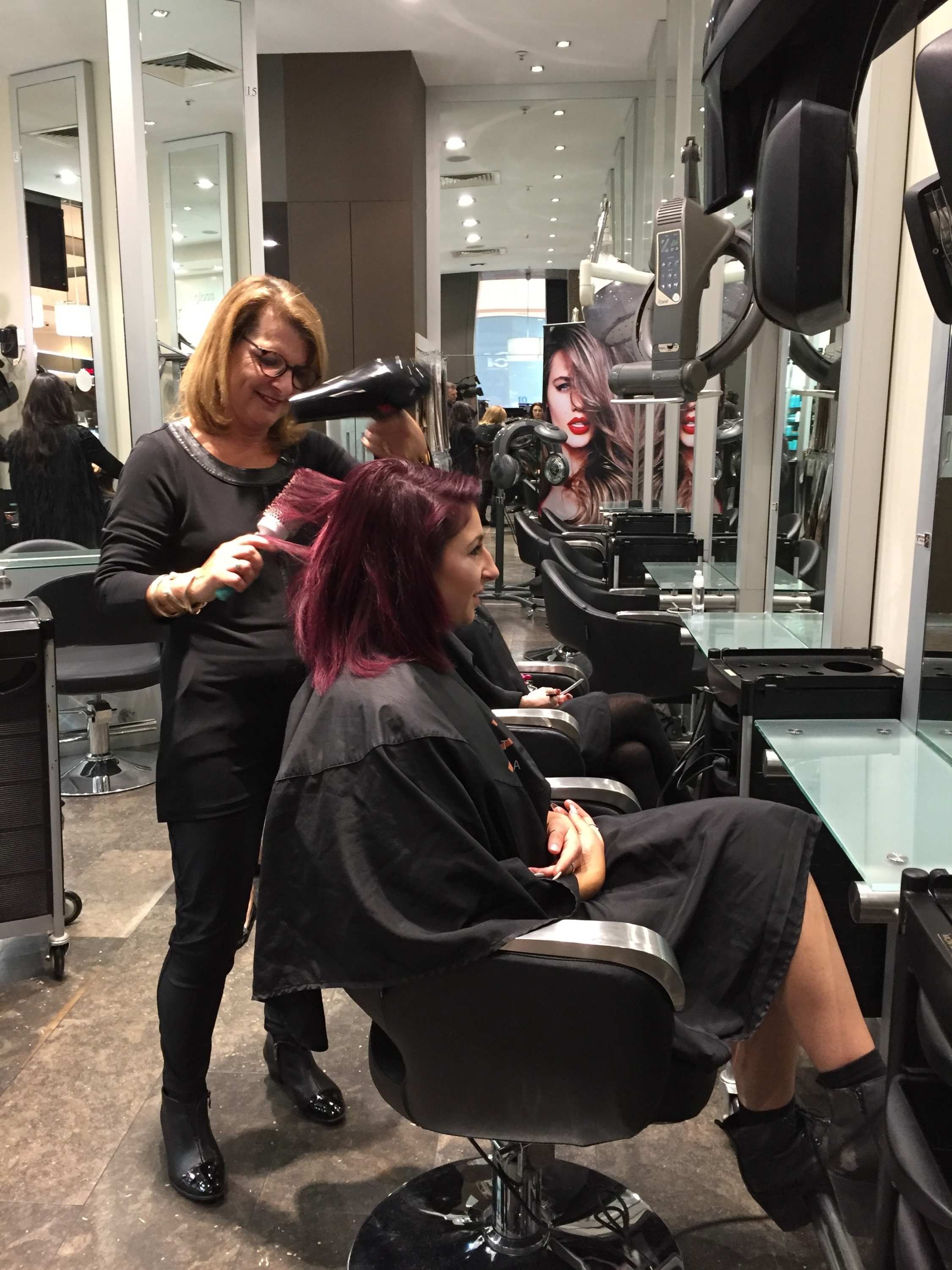 Hairdressers' valuable penalty rates face the chop ABC News