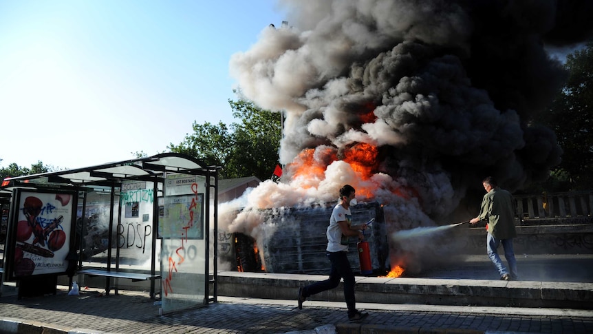 Police car set alight in Istanbul unrest