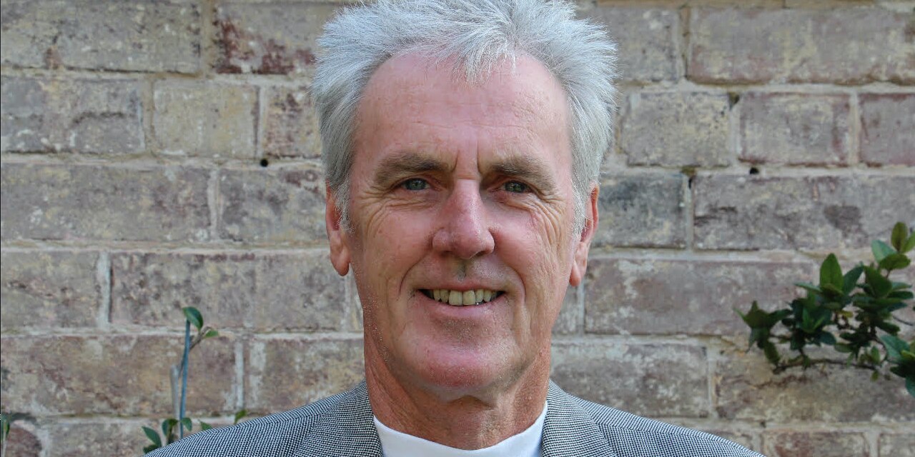 The dark Lithgow childhood of Rampaging Roy Slaven