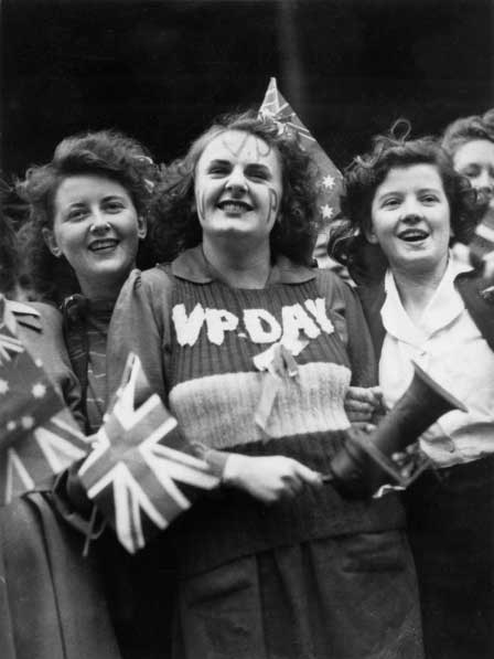 Betty Williams, Lois Anne Martin and Carmel O'Connor, three work mates from the Kodak factory at Abbotsford