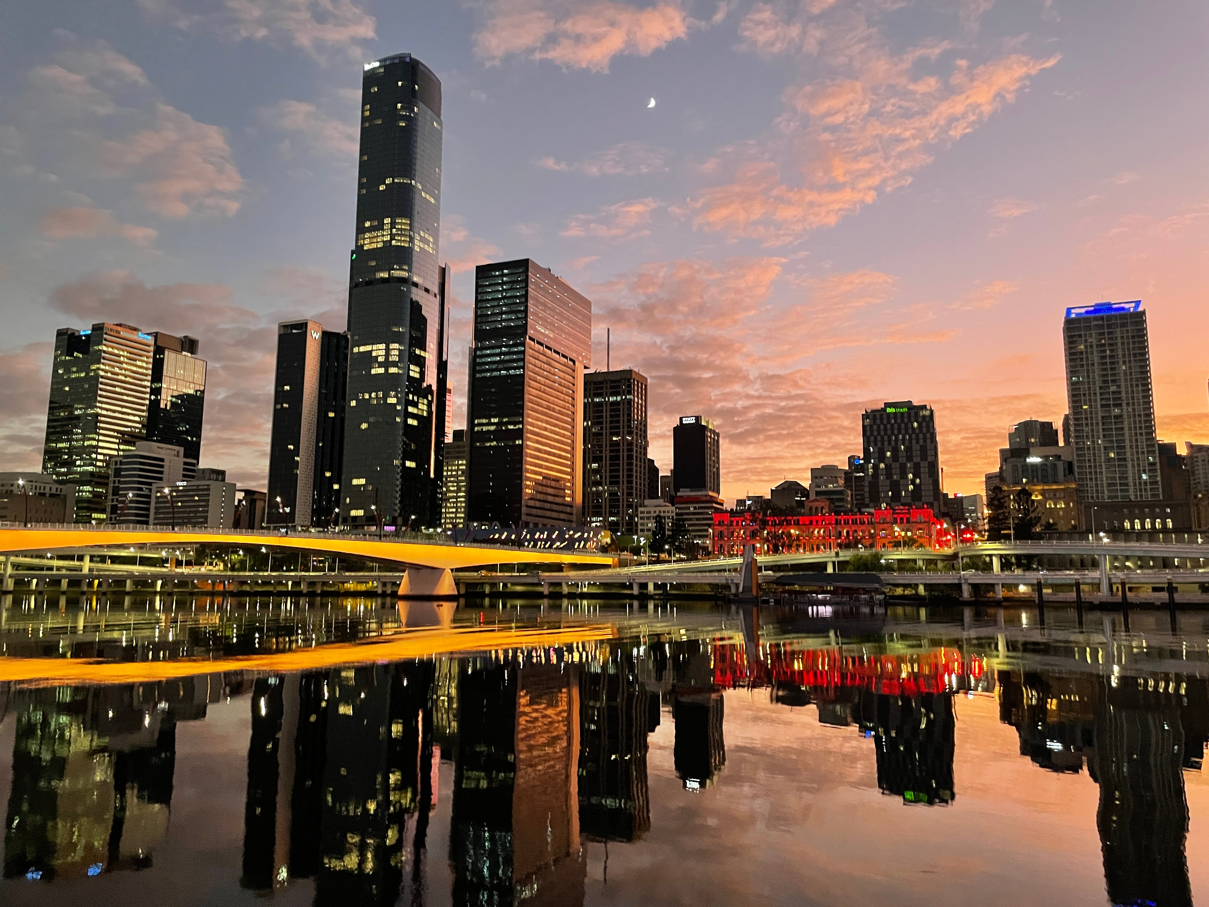 Brisbane council to embrace early morning culture with new dawn plan