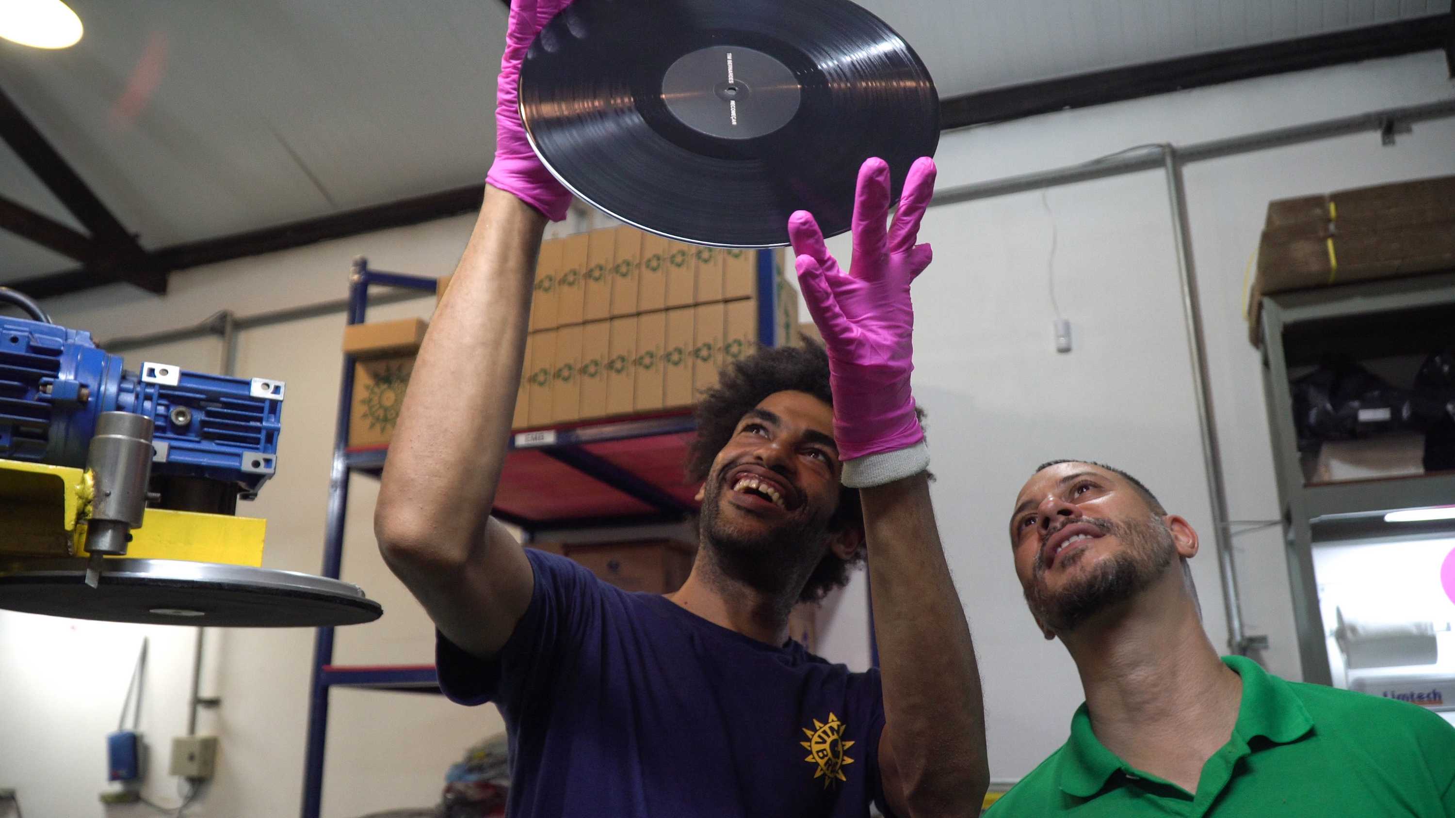 Brazil's musicians are reviving their lost vinyl industry and 'rescuing old  values of our music' - ABC News