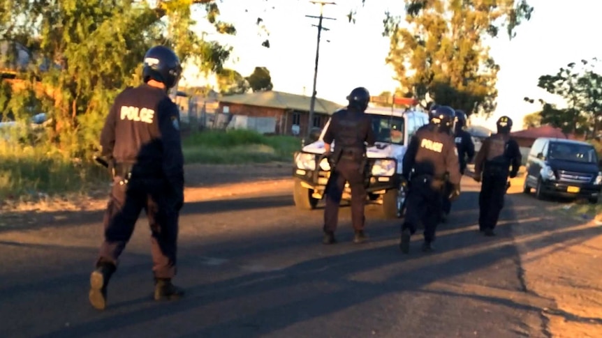Police raid an Aboriginal reserve in Moree