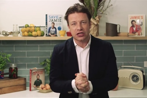 Celebrity chef, Jamie Oliver, will for the first time bring his Ministry of Food to an Indigenous community in Queensland.