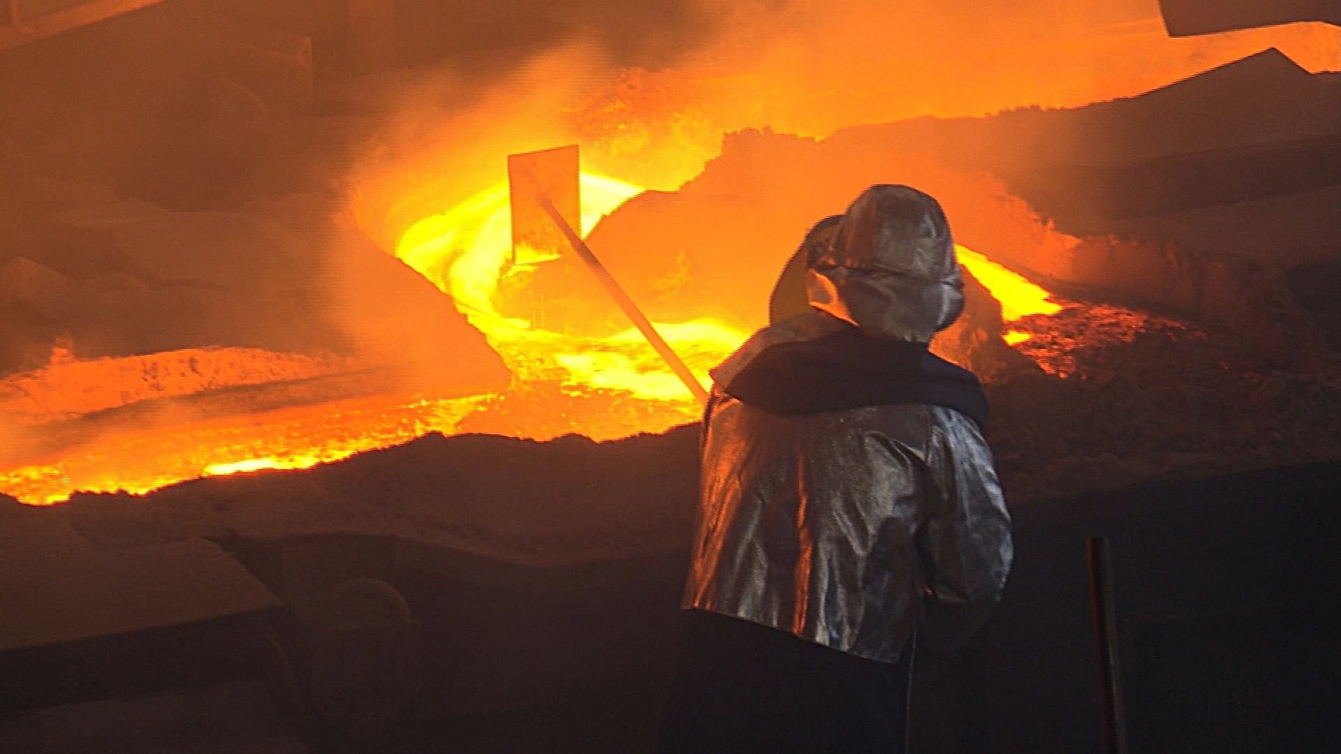 Smelter clean-up bill likely to be funded by Tasmanian taxpayers, experts say
