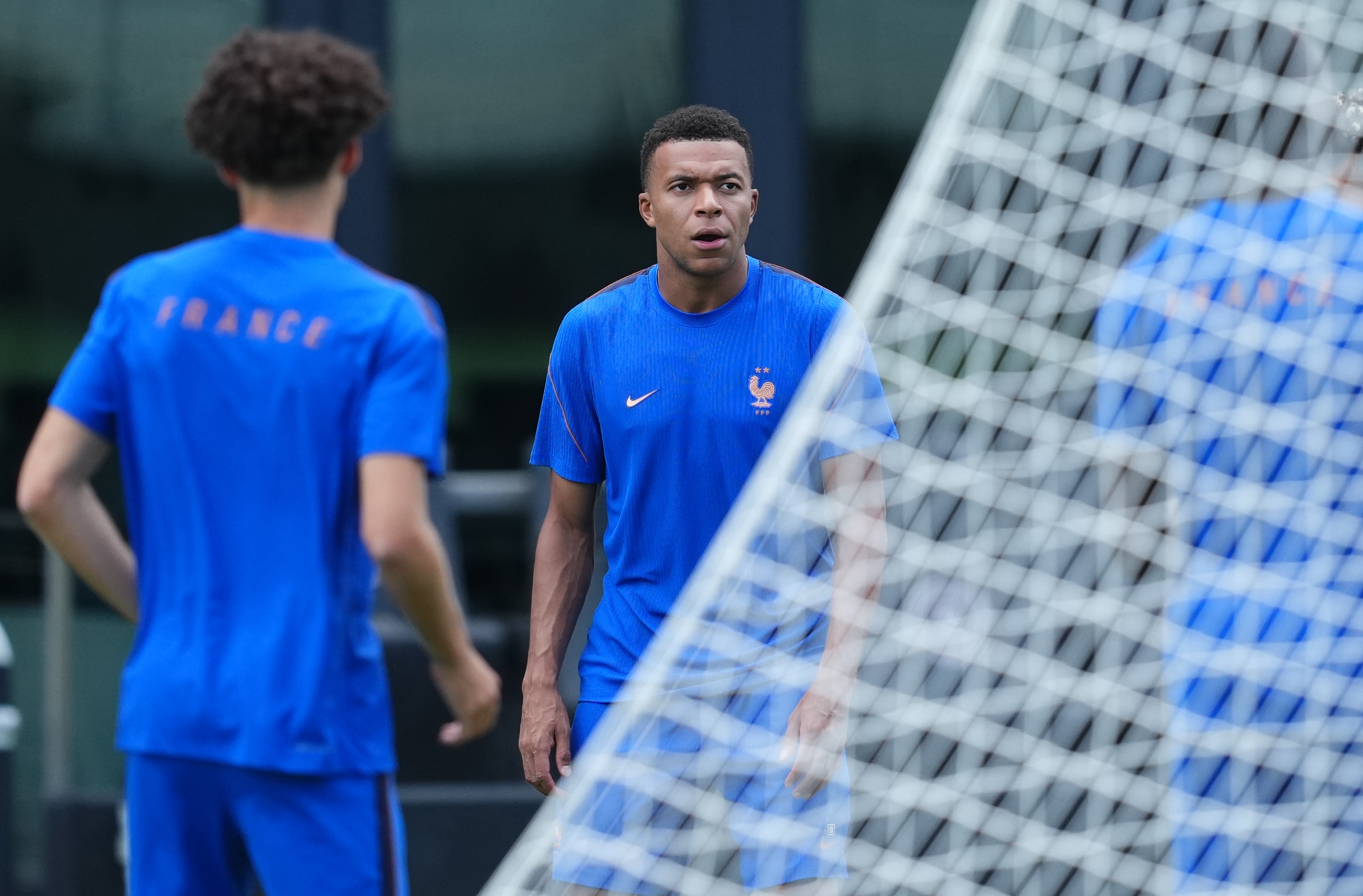 England and France prepare for game 'nobody wants to be in'